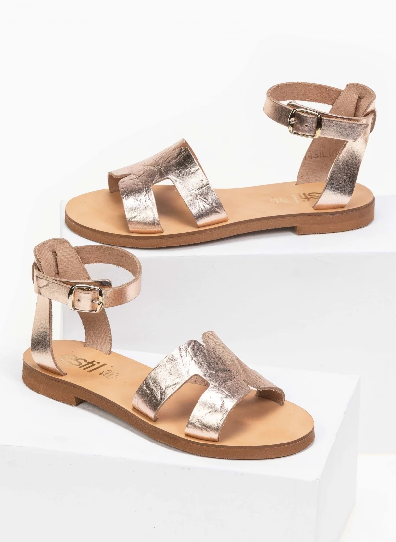 Πέδιλα δερμάτινα Estil φλατ με ανοίγματα στη φάσα - Χαλκός 4 Πέδιλα δερμάτινα Estil φλατ με ανοίγματα στη φάσα - Χαλκός - Image 2