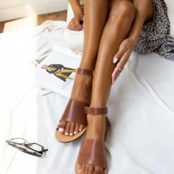 Δερμάτινα Estil φλατ πέδιλα με φαρδιά φάσα - Ταμπά 11 Δερμάτινα Estil φλατ πέδιλα με φαρδιά φάσα - Ταμπά -Σανδάλια κατάστημα estil dermatina flat pedila me fardia fasa 94023 yevy