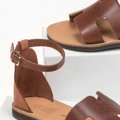 Πέδιλα Estil δερμάτινα ίσια με κλειστή φτέρνα - Ταμπά 7 Πέδιλα Estil δερμάτινα ίσια με κλειστή φτέρνα - Ταμπά -Σανδάλια κατάστημα estil dermatina isia pedila me kleisti fterna 92101 mhzb