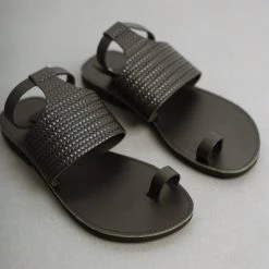 Δερμάτινα Estil ίσια πέδιλα με μπαρέτα - Μαύρο -Σανδάλια κατάστημα estil dermatina isia pedila me mpareta 93555 0d3n