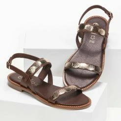 Πέδιλα δερμάτινα Estil με μεταλλικά στοιχεία - Καφέ 7 Πέδιλα δερμάτινα Estil με μεταλλικά στοιχεία - Καφέ -Σανδάλια κατάστημα estil dermatina pedila me metallika stoixeia 90922 o8fs