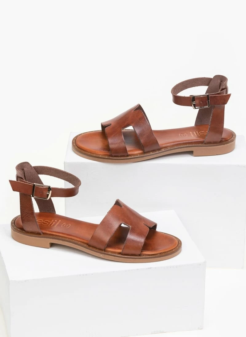 Σανδάλια δερμάτινα Estil με ανοίγματα στη φάσα - Ταμπά 5 Σανδάλια δερμάτινα Estil με ανοίγματα στη φάσα - Ταμπά - Image 3