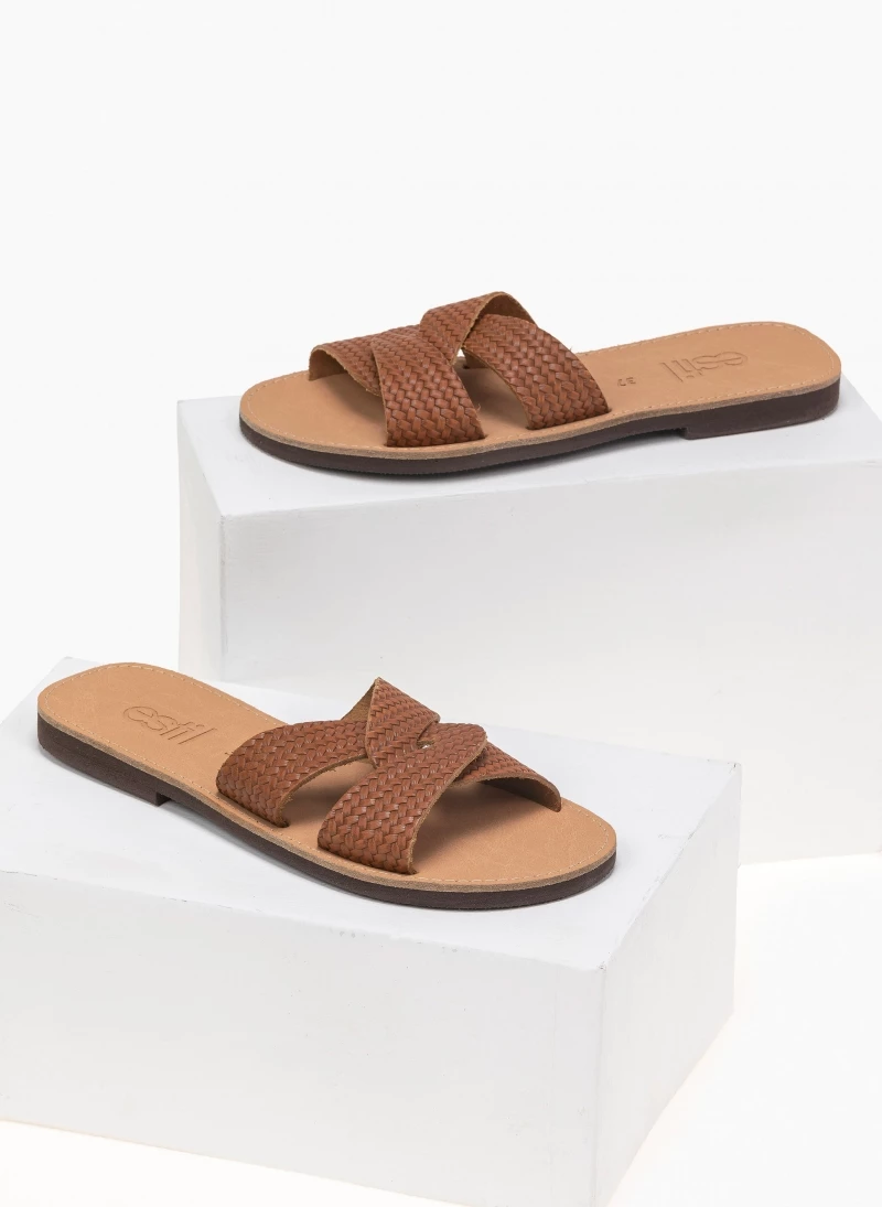 Σανδάλια Estil δερμάτινα με σχέδιο ψάθα - Ταμπά 3 Σανδάλια Estil δερμάτινα με σχέδιο ψάθα - Ταμπά