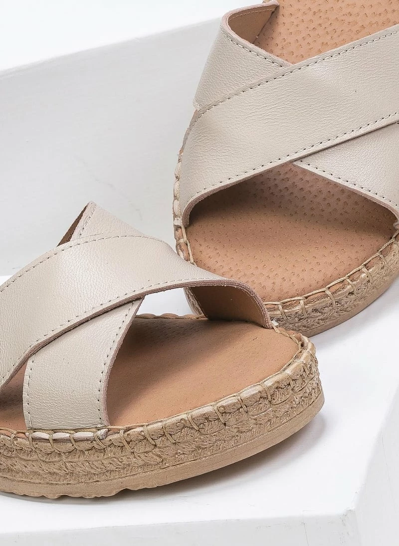 Σανδάλια Estil δερμάτινα με χιαστί φάσες - Μπεζ 5 Σανδάλια Estil δερμάτινα με χιαστί φάσες - Μπεζ - Image 3