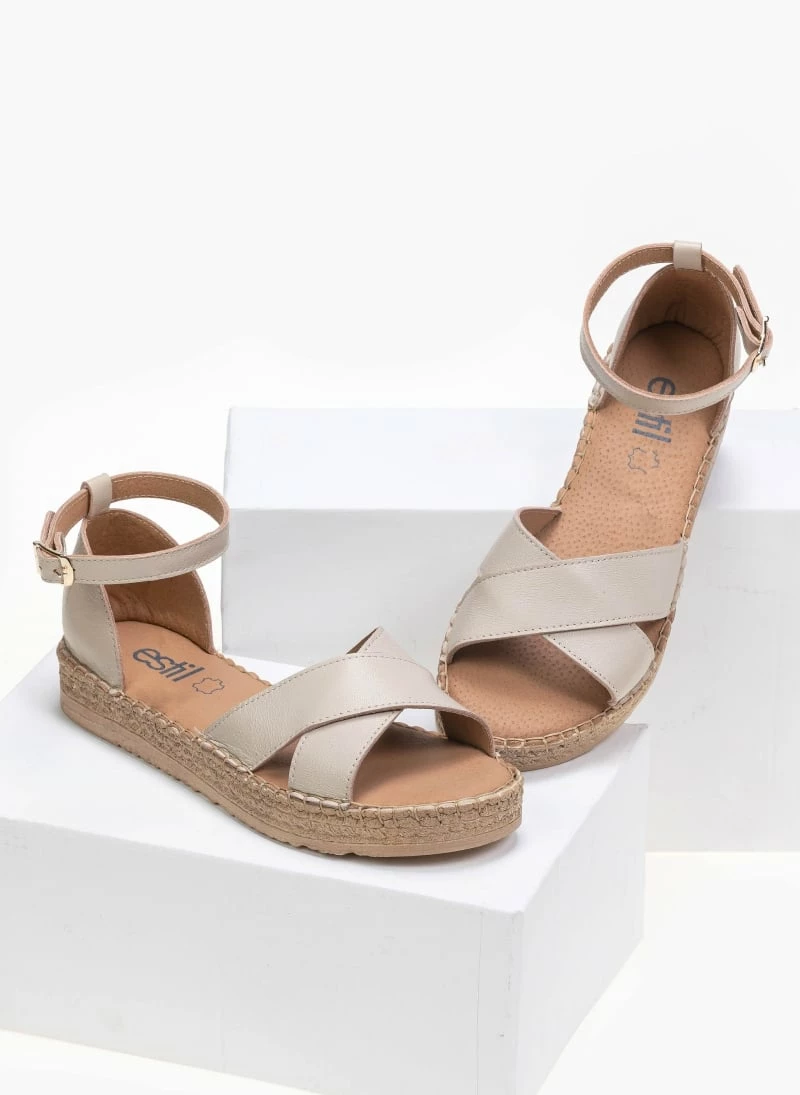 Σανδάλια Estil δερμάτινα με χιαστί φάσες - Μπεζ 4 Σανδάλια Estil δερμάτινα με χιαστί φάσες - Μπεζ - Image 2