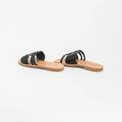 Σανδάλια δερμάτινα Estil με κομμάτια και λουράκια - Μαύρο -Σανδάλια κατάστημα estil flat dermatina sandalia me kommatia kai lour 67925 xb5o