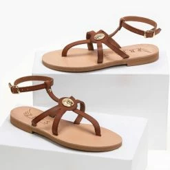 IRIS Πέδιλα δερμάτινα φλατ με μπαρέτα - Καφέ 16 IRIS Πέδιλα δερμάτινα φλατ με μπαρέτα - Καφέ -Σανδάλια κατάστημα flat dermatina pedila me mpareta 90608 8zt4