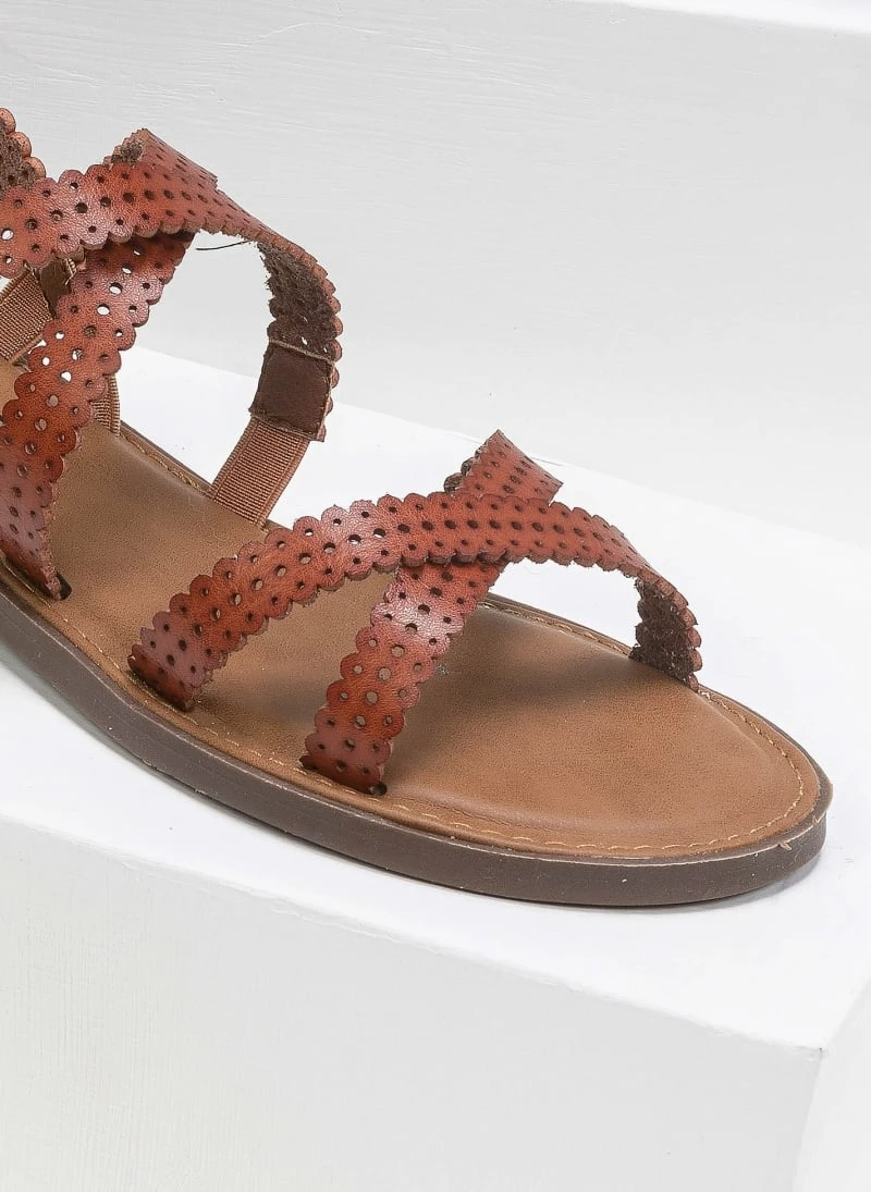 Πέδιλα φλατ με Laser Cut σχέδιο Refresh 72658 - Ταμπά 5 Πέδιλα φλατ με Laser Cut σχέδιο Refresh 72658 - Ταμπά - Image 3