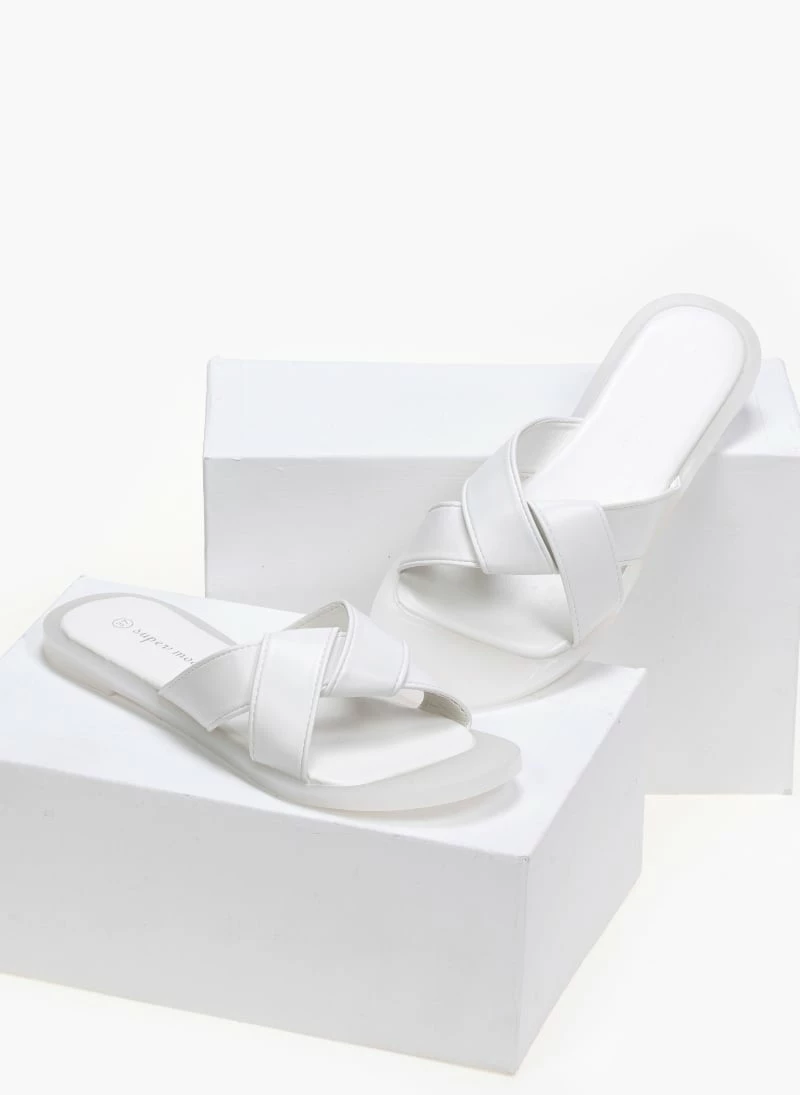 The Fashion Project Πέδιλα φλατ με σόλα από λάστιχο - Λευκό 4 The Fashion Project Πέδιλα φλατ με σόλα από λάστιχο - Λευκό - Image 2