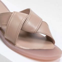 The Fashion Project Πέδιλα φλατ με σόλα από λάστιχο - Nude 8 The Fashion Project Πέδιλα φλατ με σόλα από λάστιχο - Nude -Σανδάλια κατάστημα flat pedila me sola apo lastixo 89933 kmdy