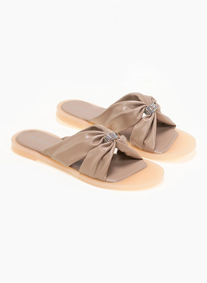 The Fashion Project Σανδάλια φλατ με Strass διακοσμητικό - Μπεζ 4 The Fashion Project Σανδάλια φλατ με Strass διακοσμητικό - Μπεζ - Image 2