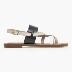 Πέδιλα ίσια με διχρωμία Refresh 72942 - Μαύρο 9 Πέδιλα ίσια με διχρωμία Refresh 72942 - Μαύρο -Σανδάλια κατάστημα isia pedila me dixrwmia refresh 72942 90372 7knk