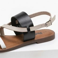 Πέδιλα ίσια με διχρωμία Refresh 72942 - Μαύρο 8 Πέδιλα ίσια με διχρωμία Refresh 72942 - Μαύρο -Σανδάλια κατάστημα isia pedila me dixrwmia refresh 72942 90372 lczm