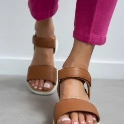 Comfort πέδιλα δερμάτινα με Velcro CARMELA 68512 - Κάμελ -Σανδάλια κατάστημα pedila dermatina me velcro carmela 68512 101011 66hh