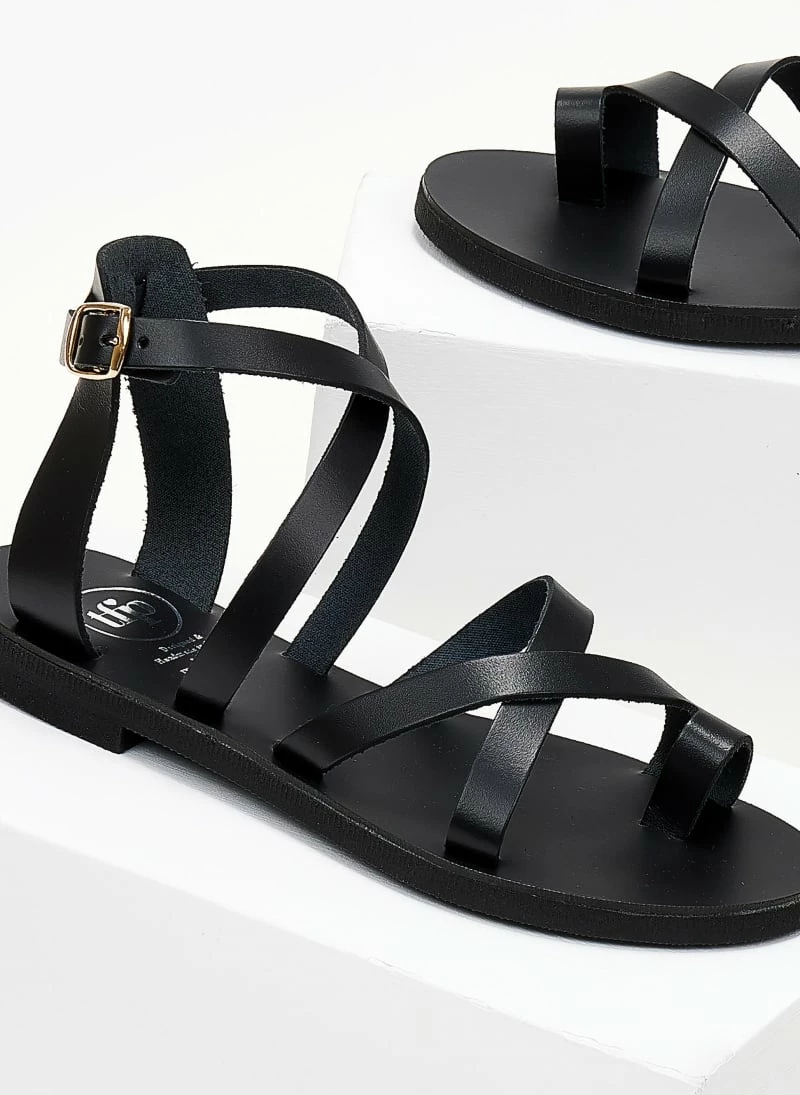 Πέδιλα TFP Flat δερμάτινα με χιαστί δέσιμο - Μαύρο 6 Πέδιλα TFP Flat δερμάτινα με χιαστί δέσιμο - Μαύρο - Image 4