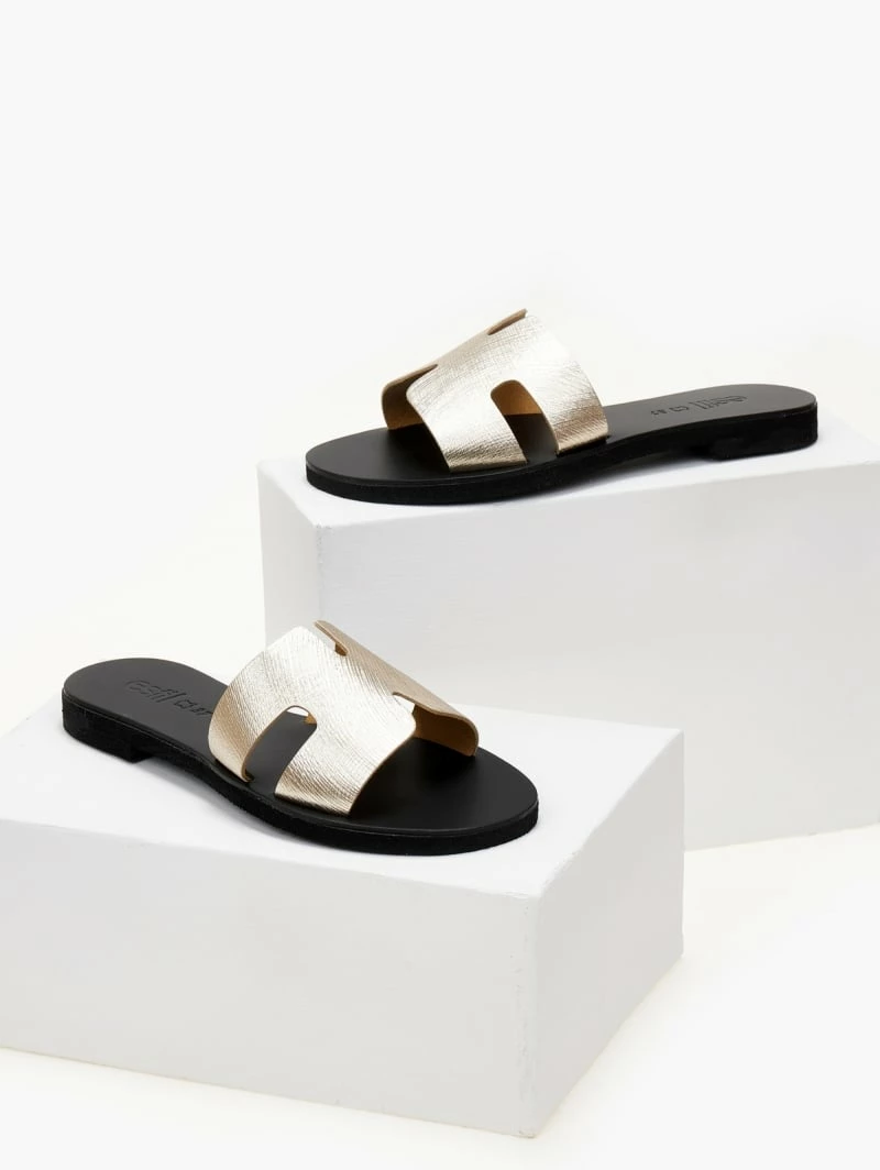 Σανδάλια δερμάτινα ESTIL με ανάγλυφο Pattern - Χρυσό 5 Σανδάλια δερμάτινα ESTIL με ανάγλυφο Pattern - Χρυσό - Image 3