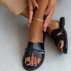 Σανδάλια δερμάτινα ESTIL με ανοίγματα και Strass - Μαύρο 11 Σανδάλια δερμάτινα ESTIL με ανοίγματα και Strass - Μαύρο -Σανδάλια κατάστημα sandalia dermatina estil me anoigmata kai strass 104534 ry7c