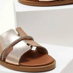 Σανδάλια δερμάτινα ESTIL με ανοίγματα και Strass - Χαλκός 9 Σανδάλια δερμάτινα ESTIL με ανοίγματα και Strass - Χαλκός -Σανδάλια κατάστημα sandalia dermatina estil me anoigmata kai strass 104536 8fcr