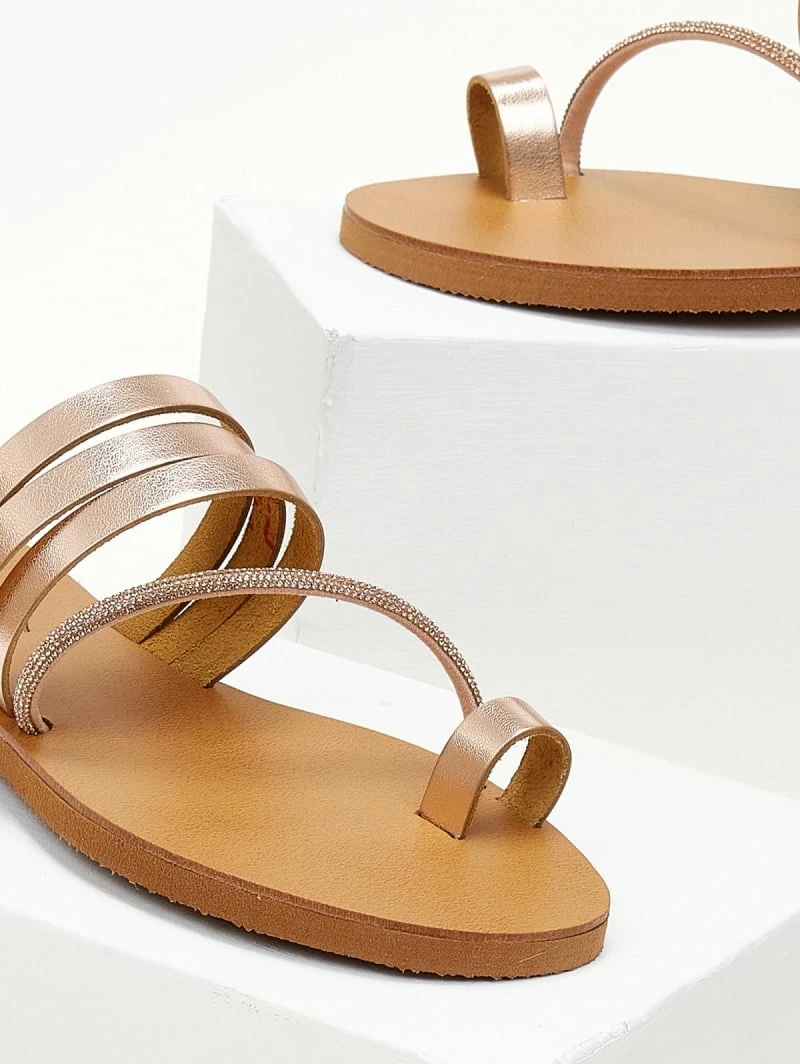 Σανδάλια δερμάτινα ESTIL με λοξό Strass λουράκι - Χαλκός 5 Σανδάλια δερμάτινα ESTIL με λοξό Strass λουράκι - Χαλκός - Image 3