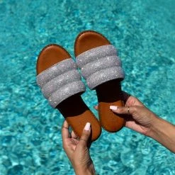 Σανδάλια δερμάτινα ESTIL με Strass φάσα - Ασημί 19 Σανδάλια δερμάτινα ESTIL με Strass φάσα - Ασημί -Σανδάλια κατάστημα sandalia dermatina estil me strass fasa 105033 1c8a