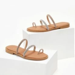 Σανδάλια δερμάτινα ESTIL με Strass και διχρωμία - Ασημί 13 Σανδάλια δερμάτινα ESTIL με Strass και διχρωμία - Ασημί -Σανδάλια κατάστημα sandalia dermatina estil me strass kai dixrwmia 105362 ke86