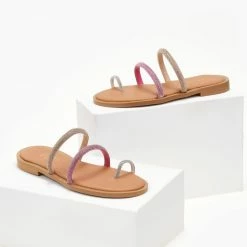 Σανδάλια δερμάτινα ESTIL με Strass και διχρωμία - Φούξια 11 Σανδάλια δερμάτινα ESTIL με Strass και διχρωμία - Φούξια -Σανδάλια κατάστημα sandalia dermatina estil me strass kai dixrwmia 105364 e0am