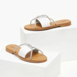 Σανδάλια δερμάτινα ESTIL με χιαστί Strass λουράκια - Λευκό 10 Σανδάλια δερμάτινα ESTIL με χιαστί Strass λουράκια - Λευκό -Σανδάλια κατάστημα sandalia dermatina estil me xiasti strass lourakia 106040 ad1j