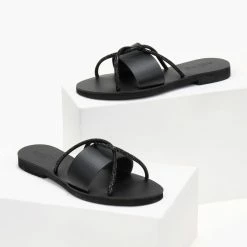 Σανδάλια δερμάτινα ESTIL με χιαστί Strass λουράκια - Μαύρο 8 Σανδάλια δερμάτινα ESTIL με χιαστί Strass λουράκια - Μαύρο -Σανδάλια κατάστημα sandalia dermatina estil me xiasti strass lourakia 106041 mz9u