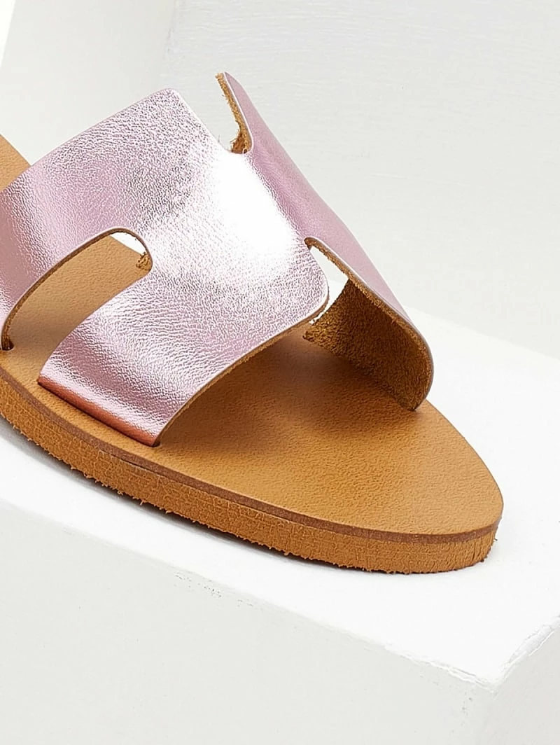 Σανδάλια δερμάτινα ESTIL σε μεταλλικά χρώματα - Ροζ 4 Σανδάλια δερμάτινα ESTIL σε μεταλλικά χρώματα - Ροζ - Image 2