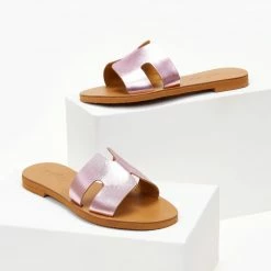 Σανδάλια δερμάτινα ESTIL σε μεταλλικά χρώματα - Ροζ 13 Σανδάλια δερμάτινα ESTIL σε μεταλλικά χρώματα - Ροζ -Σανδάλια κατάστημα sandalia dermatina estil se metallika xrwmata 105379 vgck