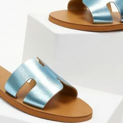 Σανδάλια δερμάτινα ESTIL σε μεταλλικά χρώματα - Γαλάζιο 10 Σανδάλια δερμάτινα ESTIL σε μεταλλικά χρώματα - Γαλάζιο -Σανδάλια κατάστημα sandalia dermatina estil se metallika xrwmata 105382 dkct