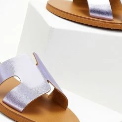 Σανδάλια δερμάτινα ESTIL σε μεταλλικά χρώματα - Λιλά 10 Σανδάλια δερμάτινα ESTIL σε μεταλλικά χρώματα - Λιλά -Σανδάλια κατάστημα sandalia dermatina estil se metallika xrwmata 105383 plvi