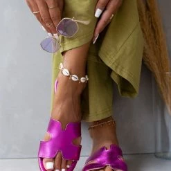 Σανδάλια δερμάτινα ESTIL σε μεταλλικά χρώματα - Φούξια 15 Σανδάλια δερμάτινα ESTIL σε μεταλλικά χρώματα - Φούξια -Σανδάλια κατάστημα sandalia dermatina estil se metallika xrwmata 105949 9h3l