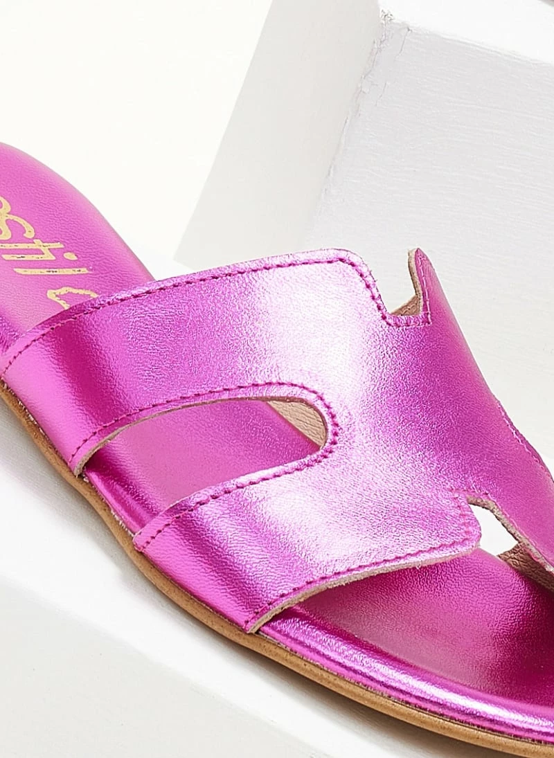 Σανδάλια δερμάτινα ESTIL σε μεταλλικά χρώματα - Φούξια 4 Σανδάλια δερμάτινα ESTIL σε μεταλλικά χρώματα - Φούξια - Image 2