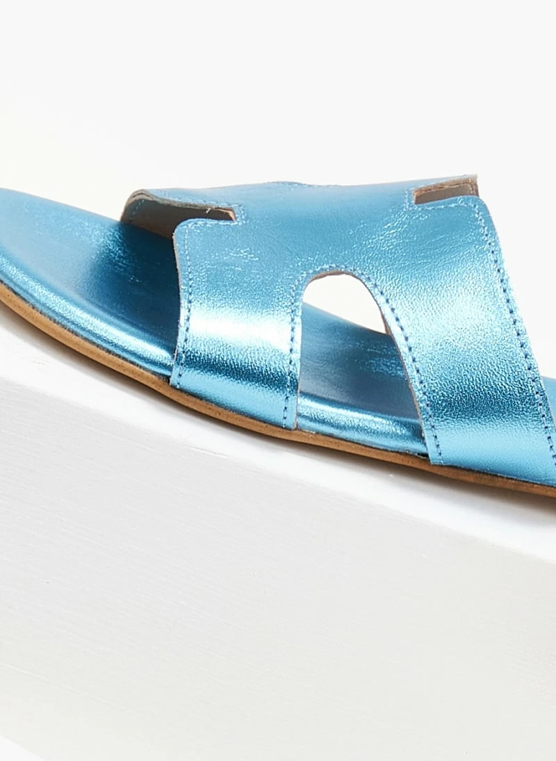 Σανδάλια δερμάτινα ESTIL σε μεταλλικά χρώματα - Μπλε 4 Σανδάλια δερμάτινα ESTIL σε μεταλλικά χρώματα - Μπλε - Image 2