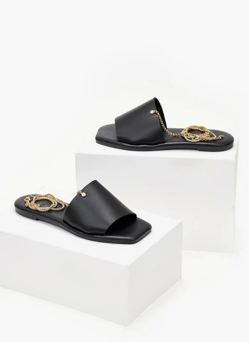 Σανδάλια δερμάτινα IRIS με Anklet αλυσίδα - Μαύρο 5 Σανδάλια δερμάτινα IRIS με Anklet αλυσίδα - Μαύρο - Image 3