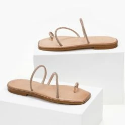 Σανδάλια δερμάτινα IRIS με διακριτικά Strass - Χαλκός 13 Σανδάλια δερμάτινα IRIS με διακριτικά Strass - Χαλκός -Σανδάλια κατάστημα sandalia dermatina iris me diakritika strass 104007 g0ms