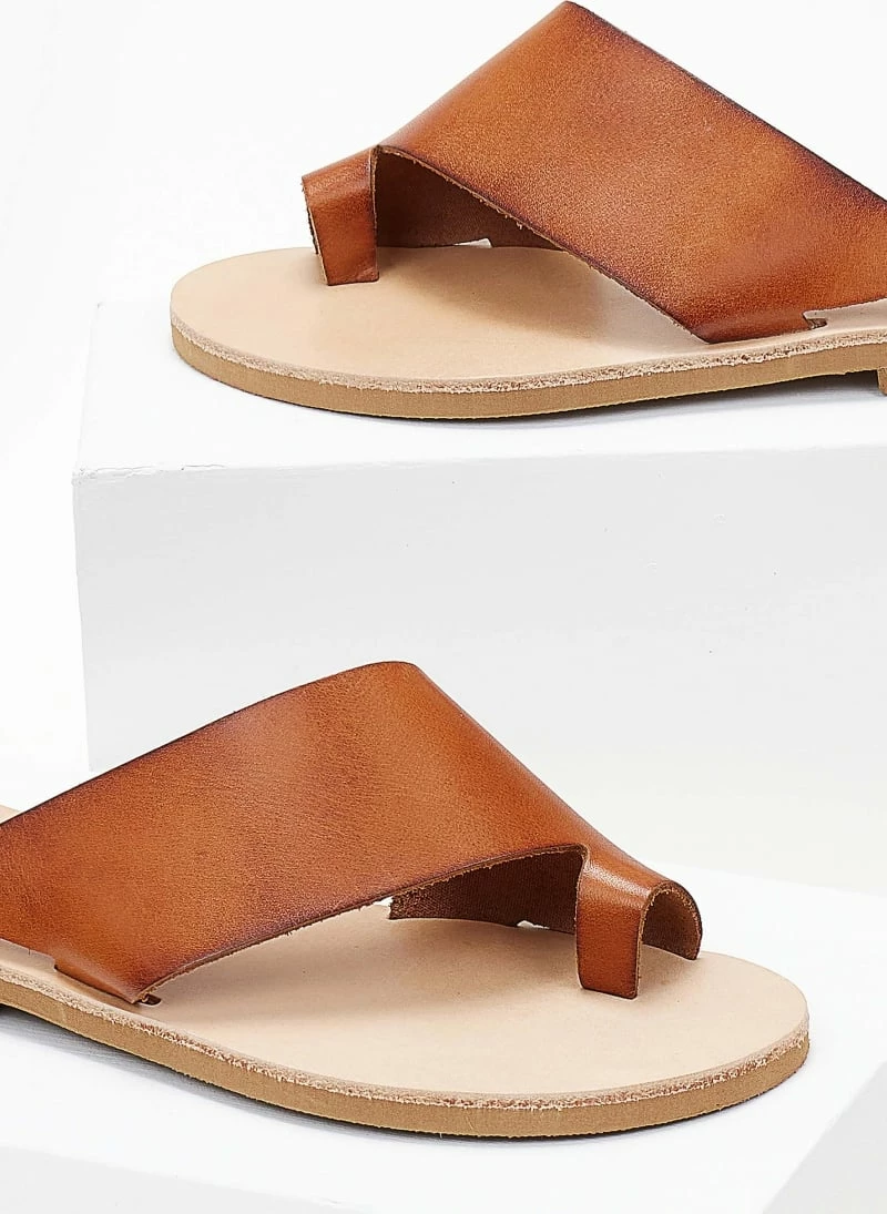 Σανδάλια δερμάτινα IRIS με λοξή φάσα - Ταμπά 8 Σανδάλια δερμάτινα IRIS με λοξή φάσα - Ταμπά - Image 6