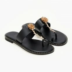 Σανδάλια δερμάτινα IRIS με λουλούδι - Μαύρο -Σανδάλια κατάστημα sandalia dermatina iris me louloudi 103845 dnla