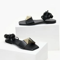 Σανδάλια δερμάτινα IRIS με Oversize τρουκ - Μαύρο -Σανδάλια κατάστημα sandalia dermatina iris me oversize trouk 105041 wzyh