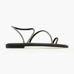 Σανδάλια δερμάτινα IRIS με περαστό Strass λουράκι - Μαύρο