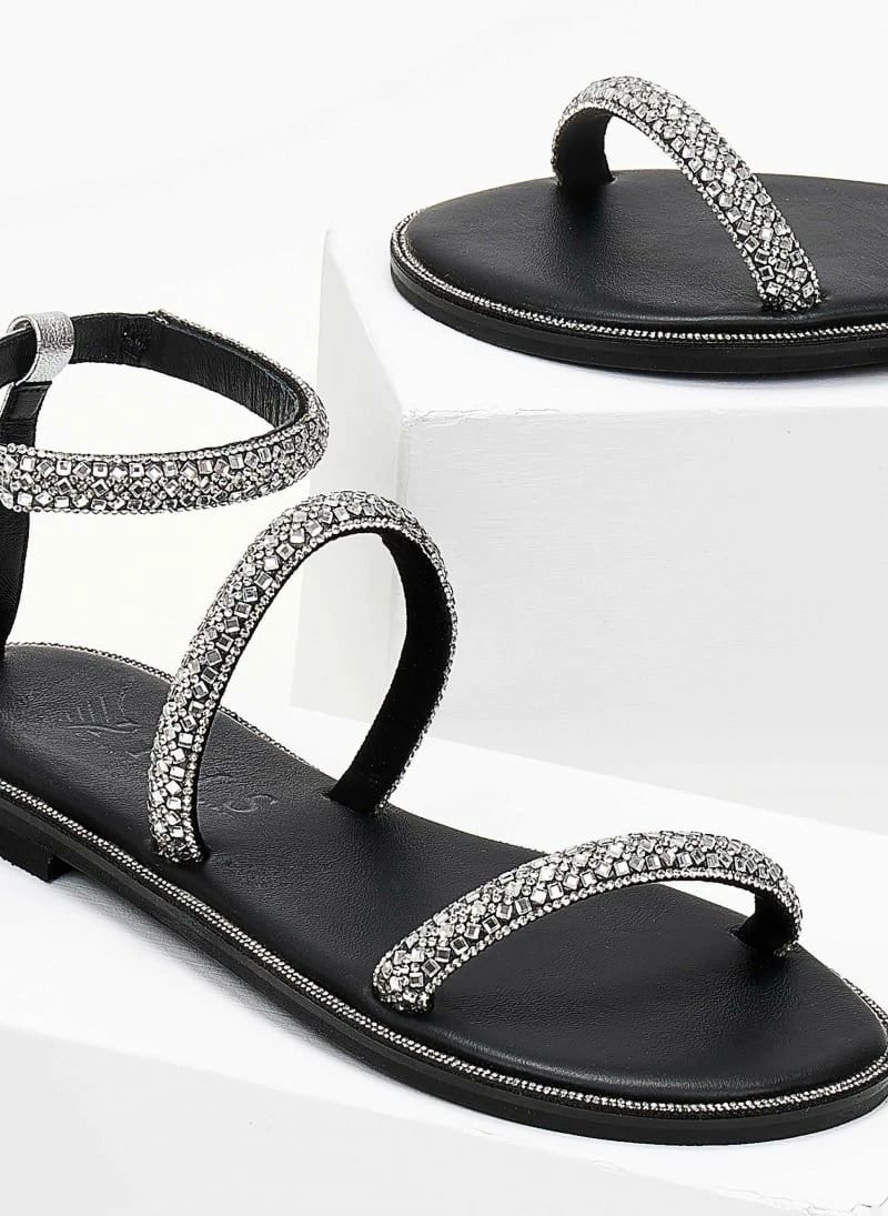 Σανδάλια δερμάτινα IRIS με πέτρες - Μαύρο/Ασημί 4 Σανδάλια δερμάτινα IRIS με πέτρες - Μαύρο/Ασημί - Image 2