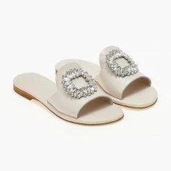 Σανδάλια δερμάτινα IRIS με πέτρες - Ζαχαρί 15 Σανδάλια δερμάτινα IRIS με πέτρες - Ζαχαρί -Σανδάλια κατάστημα sandalia dermatina iris me petres 104320 i3j3