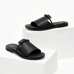 Σανδάλια δερμάτινα TFP με φαρδιά φάσα - Μαύρο 13 Σανδάλια δερμάτινα TFP με φαρδιά φάσα - Μαύρο -Σανδάλια κατάστημα sandalia dermatina tfp me fardia fasa 105435 dckm