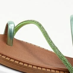 Σανδάλια δερμάτινα TFP με λοξό Strass λουράκι - Πράσινο 9 Σανδάλια δερμάτινα TFP με λοξό Strass λουράκι - Πράσινο -Σανδάλια κατάστημα sandalia dermatina tfp me lokso strass louraki 105317 h8rf