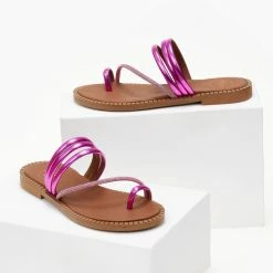 Σανδάλια δερμάτινα TFP με λοξό Strass λουράκι - Φούξια 9 Σανδάλια δερμάτινα TFP με λοξό Strass λουράκι - Φούξια -Σανδάλια κατάστημα sandalia dermatina tfp me lokso strass louraki 105318 p26e