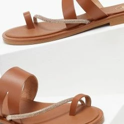 Σανδάλια δερμάτινα TFP με Strass λουράκι - Ταμπά 9 Σανδάλια δερμάτινα TFP με Strass λουράκι - Ταμπά -Σανδάλια κατάστημα sandalia dermatina tfp me strass louraki 105709 ekyi
