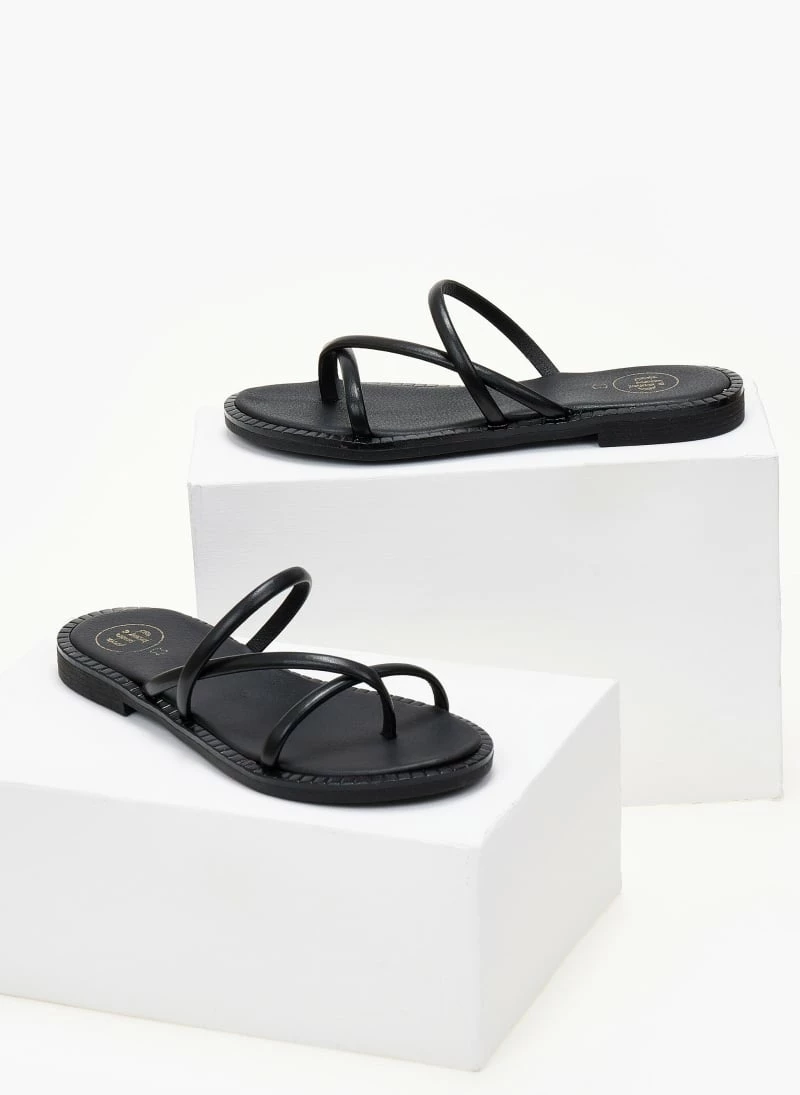 Σανδάλια δερμάτινα TFP με στρογγυλά λουράκια - Μαύρο 4 Σανδάλια δερμάτινα TFP με στρογγυλά λουράκια - Μαύρο - Image 2