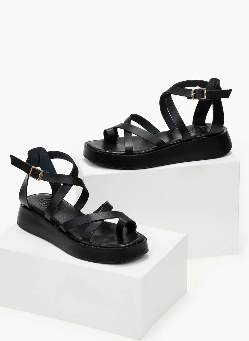 Σανδάλια δερμάτινα TFP με χιαστί δέσιμο - Μαύρο 8 Σανδάλια δερμάτινα TFP με χιαστί δέσιμο - Μαύρο - Image 6