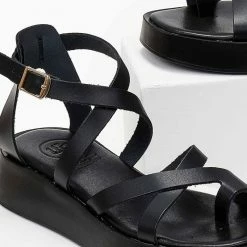 Σανδάλια δερμάτινα TFP με χιαστί δέσιμο - Μαύρο 10 Σανδάλια δερμάτινα TFP με χιαστί δέσιμο - Μαύρο -Σανδάλια κατάστημα sandalia dermatina tfp me xiasti desimo 102860 j5vx